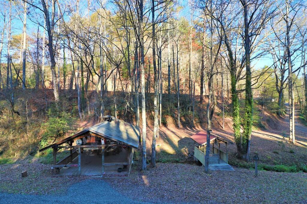 Cute Cabin Creek & Firepit #12 Helen Bagian luar foto